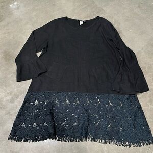 Black linen and lace top